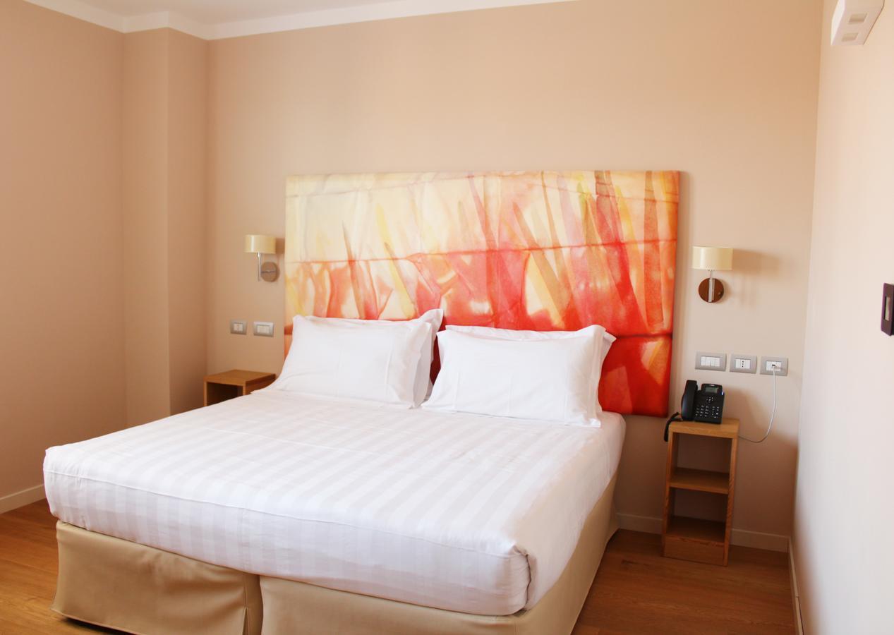 Dolcedorme Garni Hotel Parma Exterior photo